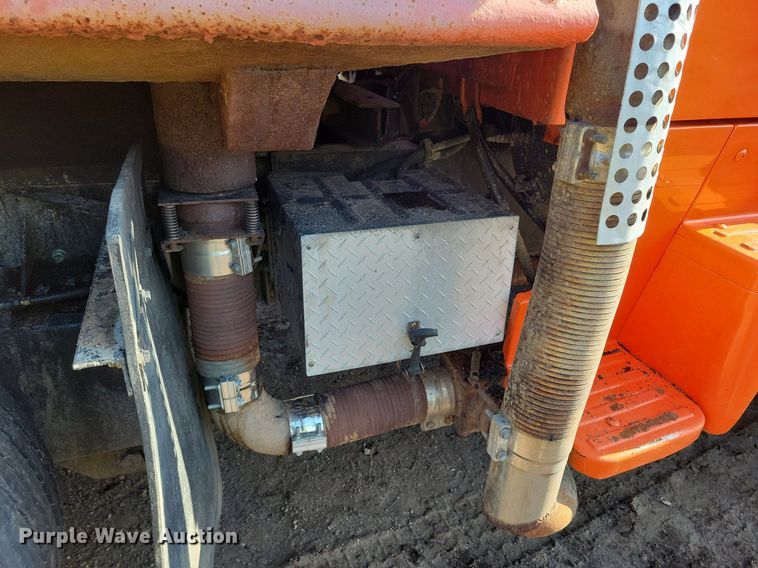 image for item DL7860 1995 Ford LT9000 dump truck