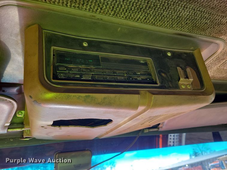 image for item DL7860 1995 Ford LT9000 dump truck