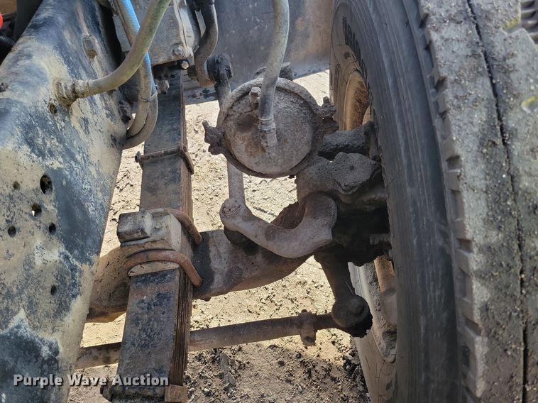 image for item DL7860 1995 Ford LT9000 dump truck