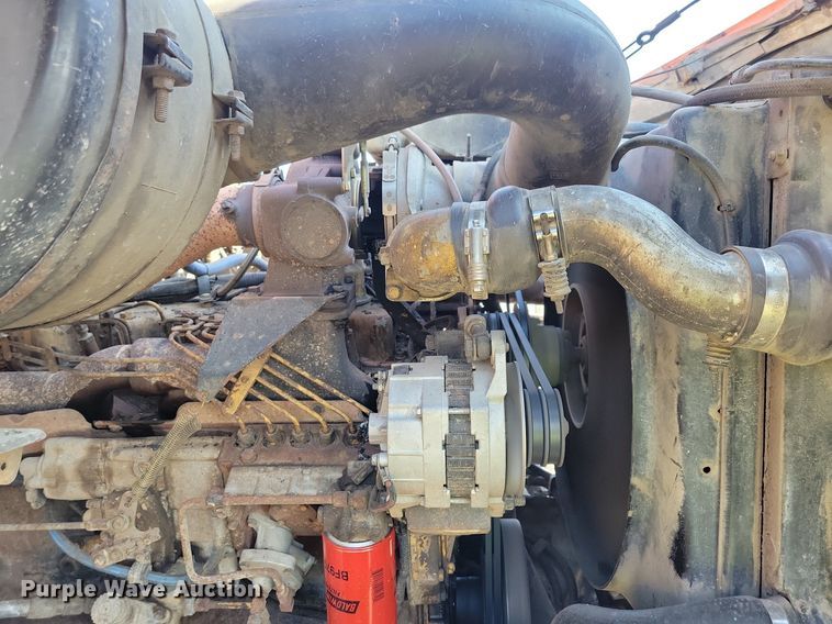 image for item DL7860 1995 Ford LT9000 dump truck