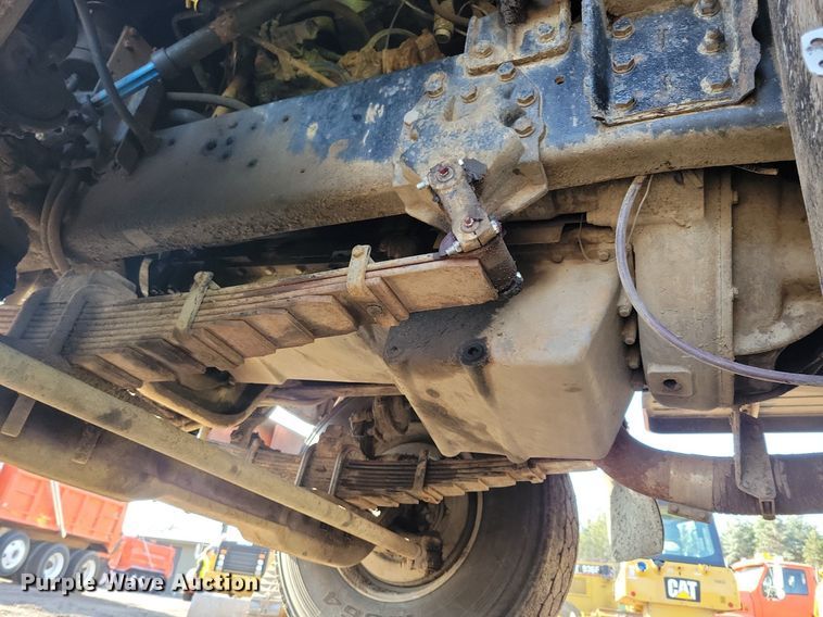 image for item DL7860 1995 Ford LT9000 dump truck