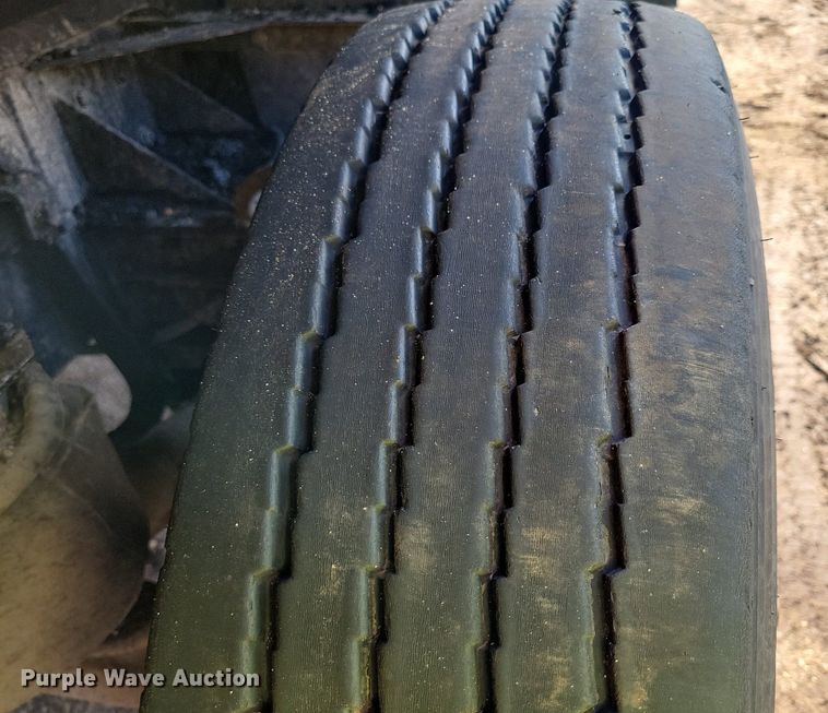 image for item DL7860 1995 Ford LT9000 dump truck