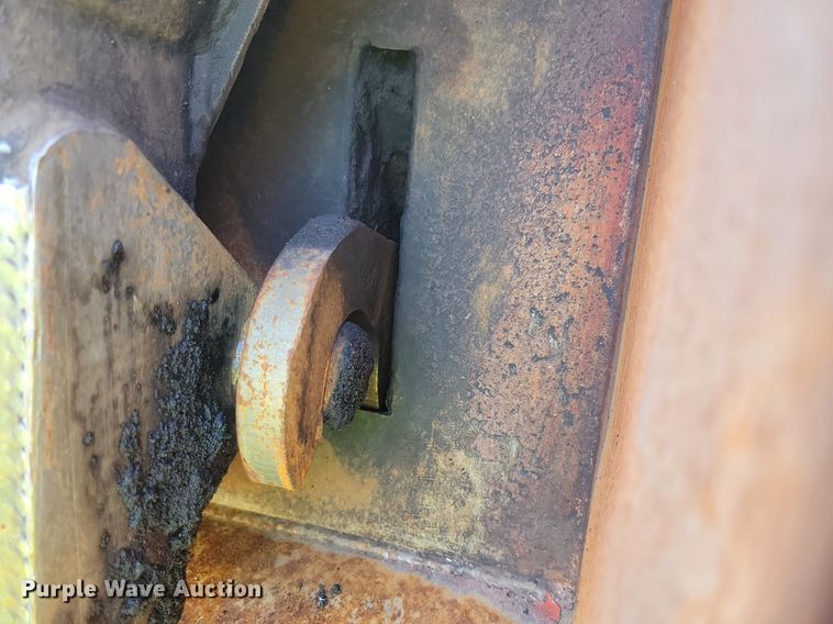 image for item DL7861 2002 Kenworth T800 dump truck