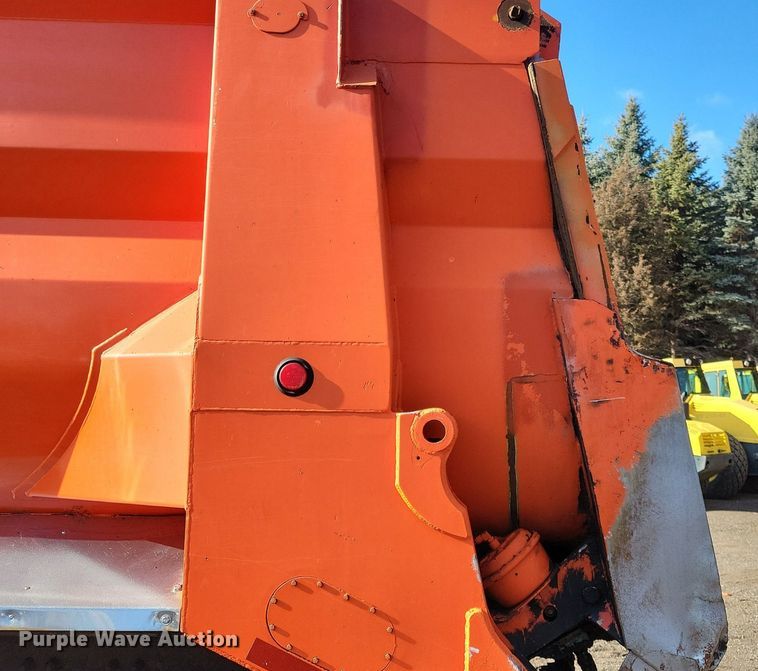 image for item DL7861 2002 Kenworth T800 dump truck