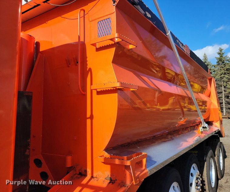 image for item DL7861 2002 Kenworth T800 dump truck