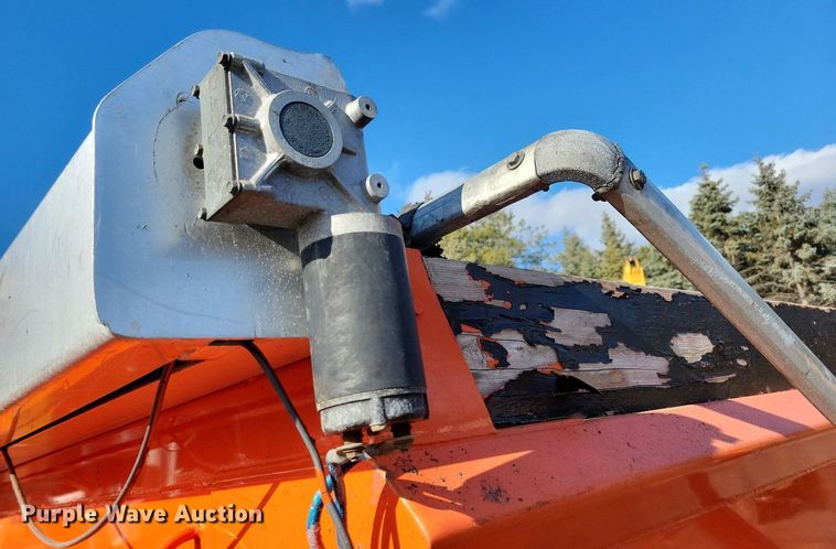 image for item DL7861 2002 Kenworth T800 dump truck