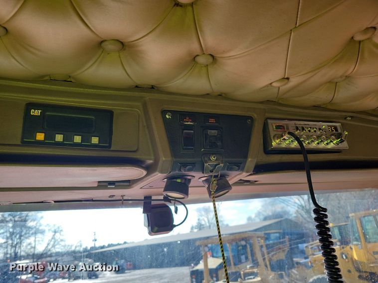 image for item DL7861 2002 Kenworth T800 dump truck