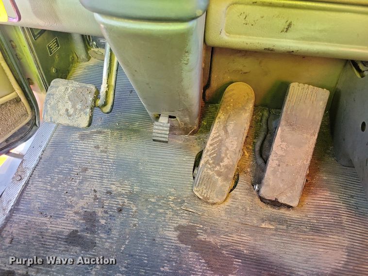 image for item DL7861 2002 Kenworth T800 dump truck