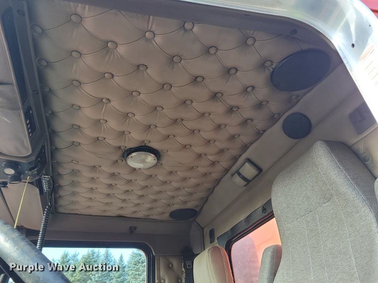 image for item DL7861 2002 Kenworth T800 dump truck