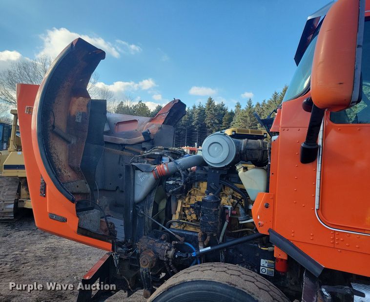 image for item DL7861 2002 Kenworth T800 dump truck