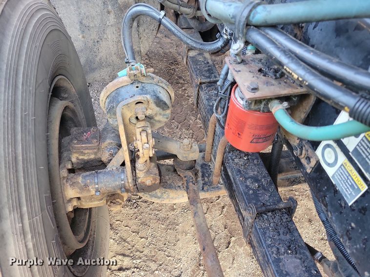 image for item DL7861 2002 Kenworth T800 dump truck