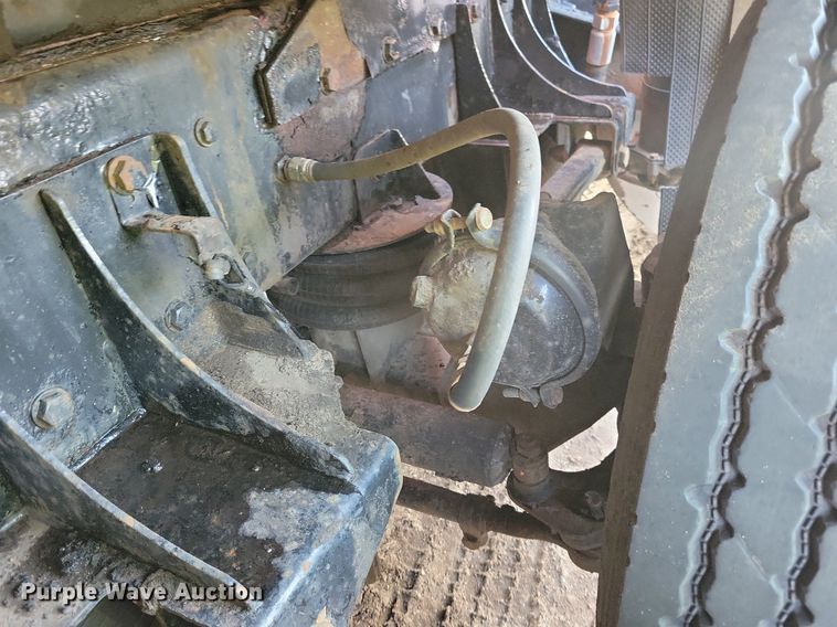 image for item DL7861 2002 Kenworth T800 dump truck