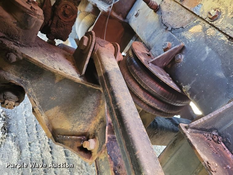 image for item DL7861 2002 Kenworth T800 dump truck