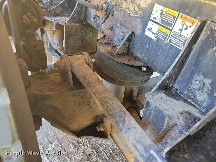 image for item DL7861 2002 Kenworth T800 dump truck