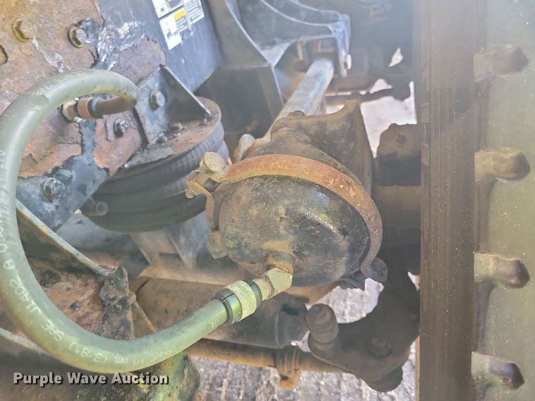 image for item DL7861 2002 Kenworth T800 dump truck