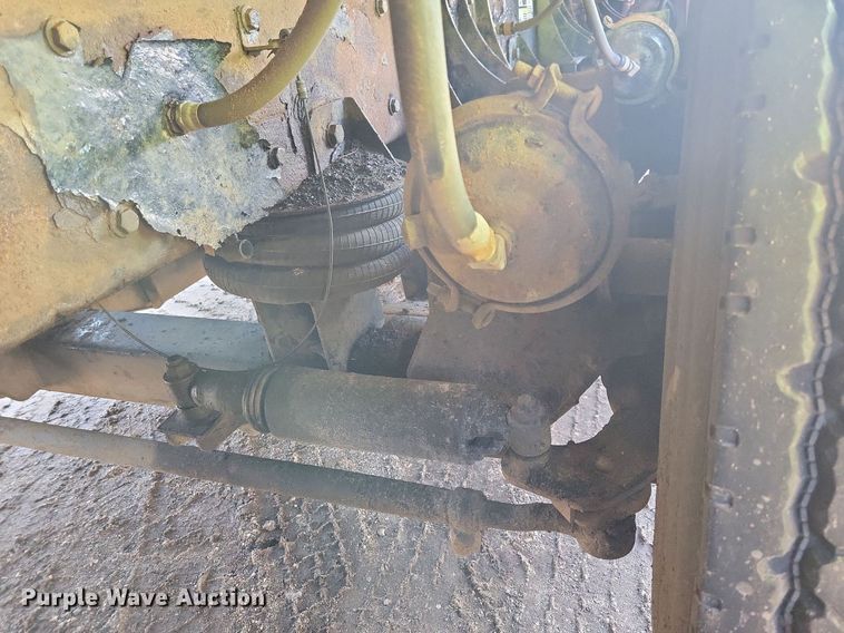 image for item DL7861 2002 Kenworth T800 dump truck