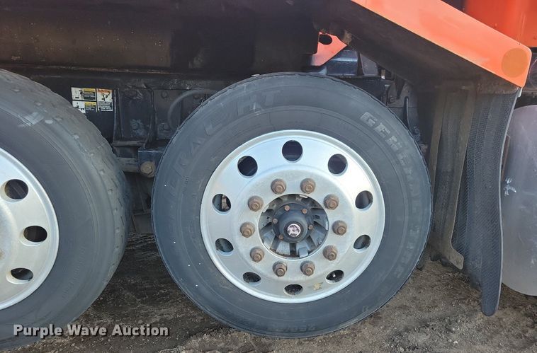 image for item DL7861 2002 Kenworth T800 dump truck