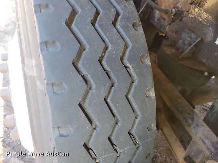 image for item DL7861 2002 Kenworth T800 dump truck