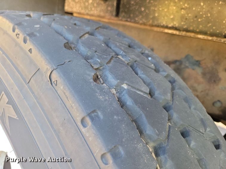 image for item DL7861 2002 Kenworth T800 dump truck