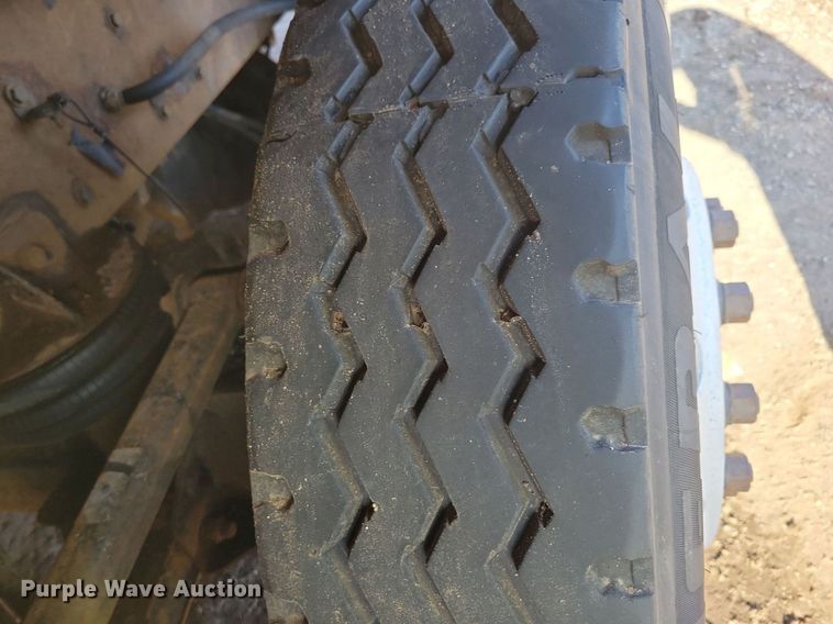 image for item DL7861 2002 Kenworth T800 dump truck