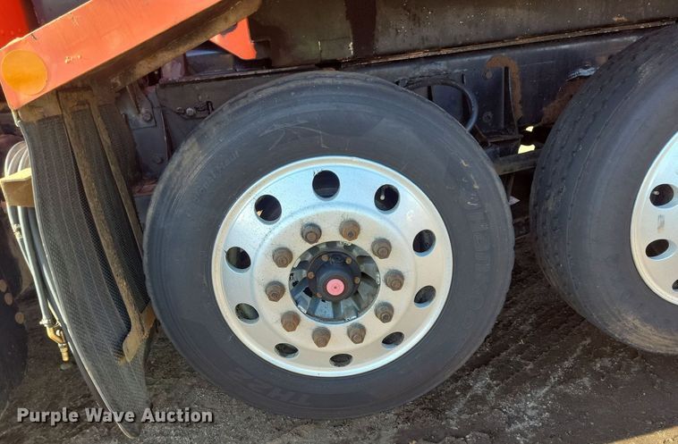 image for item DL7861 2002 Kenworth T800 dump truck