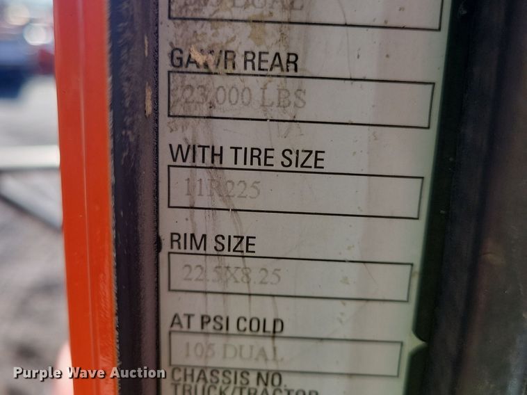 image for item DL7861 2002 Kenworth T800 dump truck