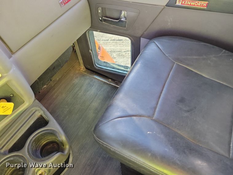 image for item DL7862 2022 Kenworth T370 water truck