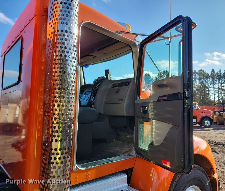 image for item DL7862 2022 Kenworth T370 water truck