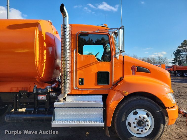 image for item DL7862 2022 Kenworth T370 water truck