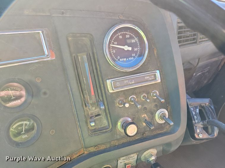 image for item DL7863 1990 Ford L8000 water truck