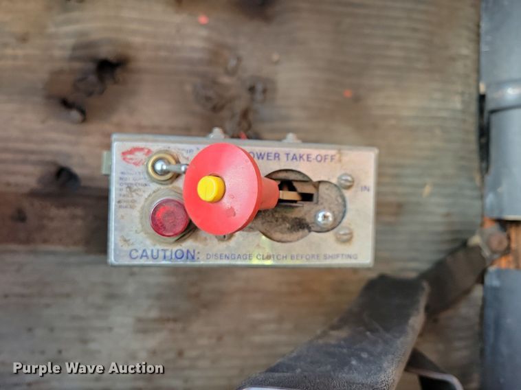 image for item DL7863 1990 Ford L8000 water truck