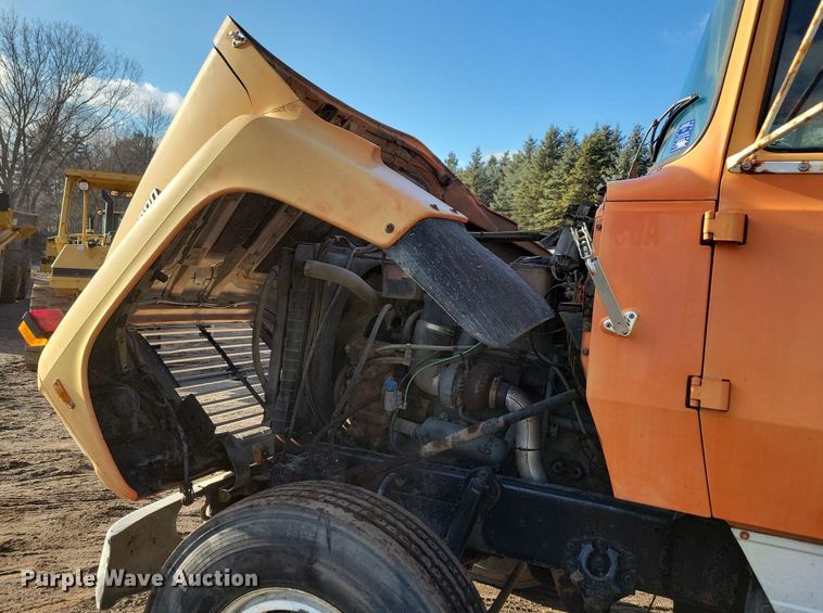 image for item DL7863 1990 Ford L8000 water truck