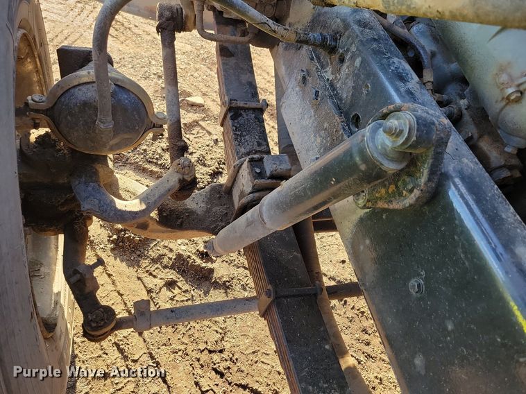 image for item DL7863 1990 Ford L8000 water truck