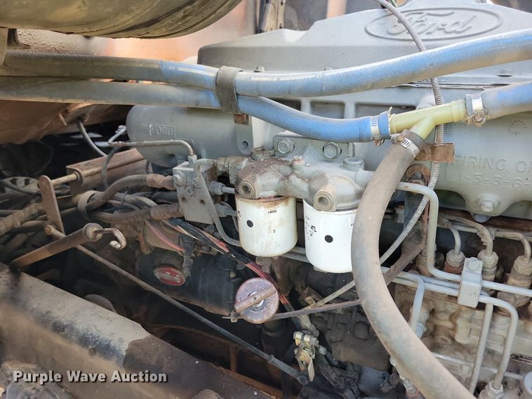 image for item DL7863 1990 Ford L8000 water truck