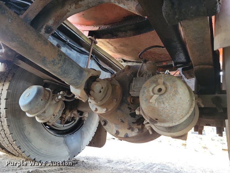 image for item DL7863 1990 Ford L8000 water truck