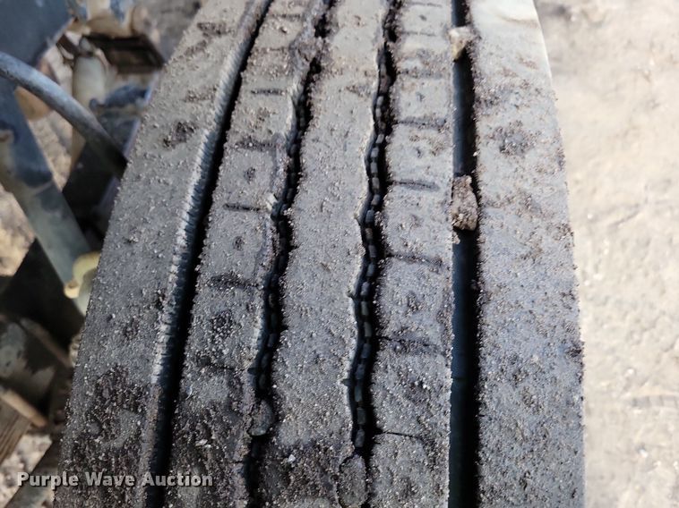 image for item DL7863 1990 Ford L8000 water truck