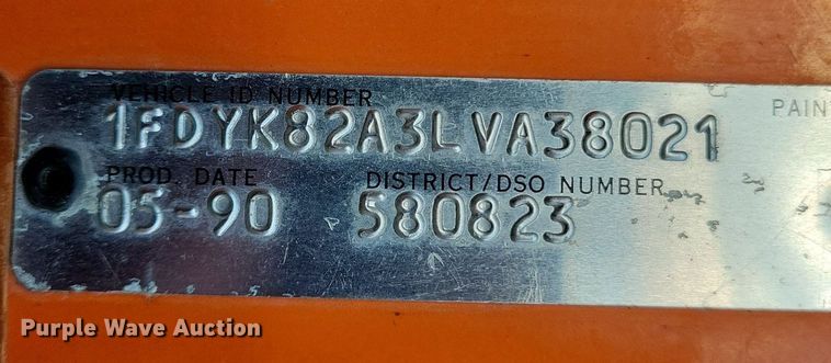 image for item DL7863 1990 Ford L8000 water truck