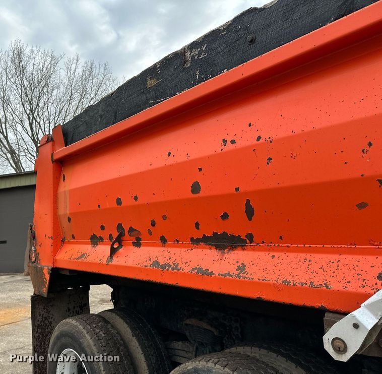 image for item DL7864 2005 Sterling LT9511 dump truck