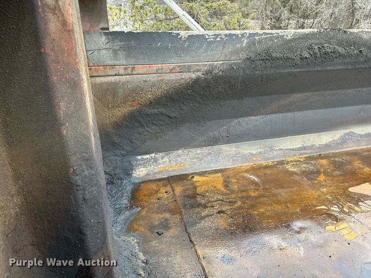 image for item DL7864 2005 Sterling LT9511 dump truck