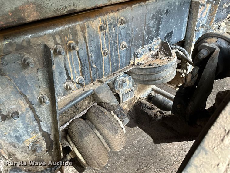 image for item DL7864 2005 Sterling LT9511 dump truck