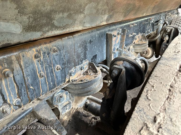 image for item DL7864 2005 Sterling LT9511 dump truck