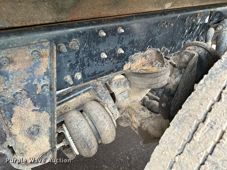 image for item DL7864 2005 Sterling LT9511 dump truck