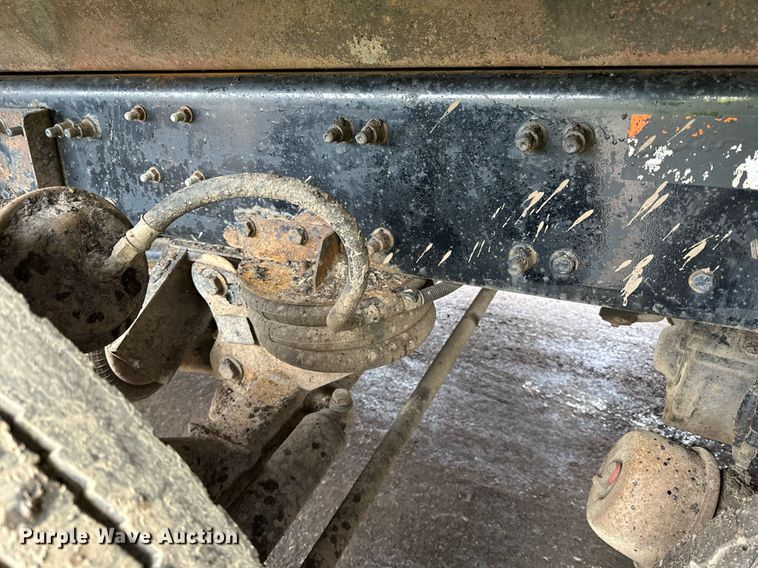 image for item DL7864 2005 Sterling LT9511 dump truck