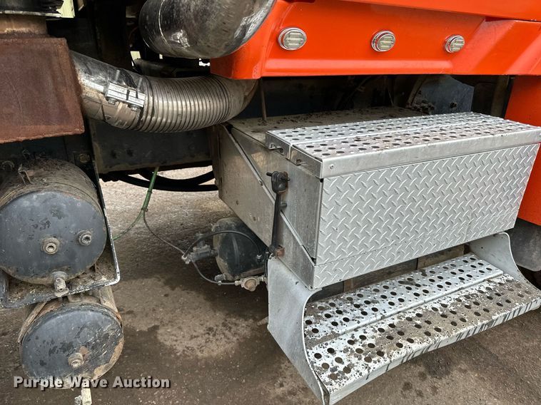 image for item DL7864 2005 Sterling LT9511 dump truck