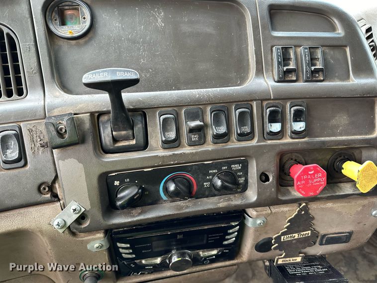 image for item DL7864 2005 Sterling LT9511 dump truck