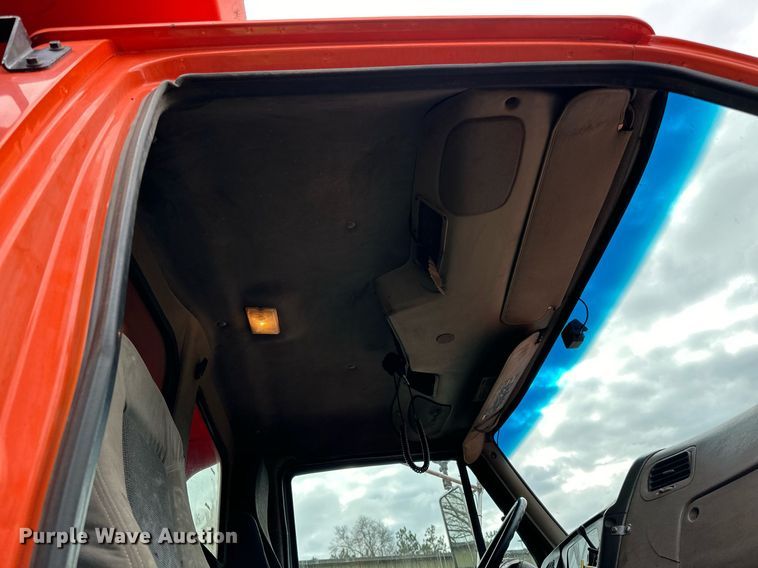 image for item DL7864 2005 Sterling LT9511 dump truck