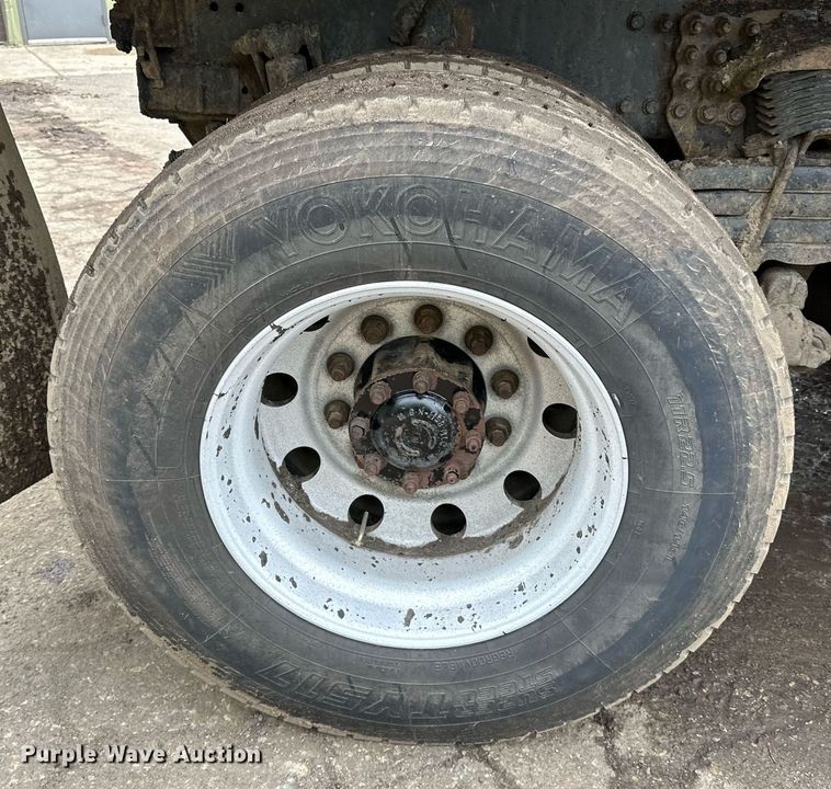 image for item DL7864 2005 Sterling LT9511 dump truck