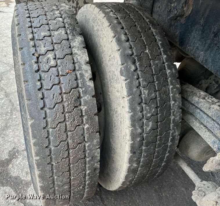 image for item DL7864 2005 Sterling LT9511 dump truck