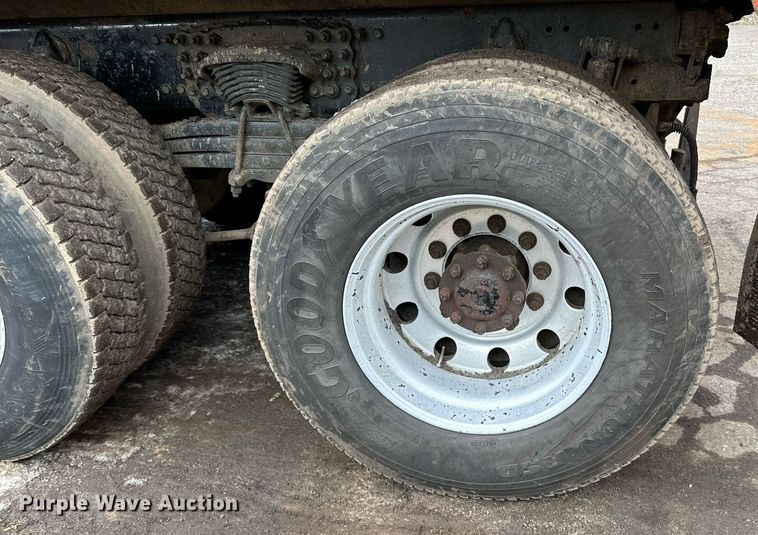 image for item DL7864 2005 Sterling LT9511 dump truck