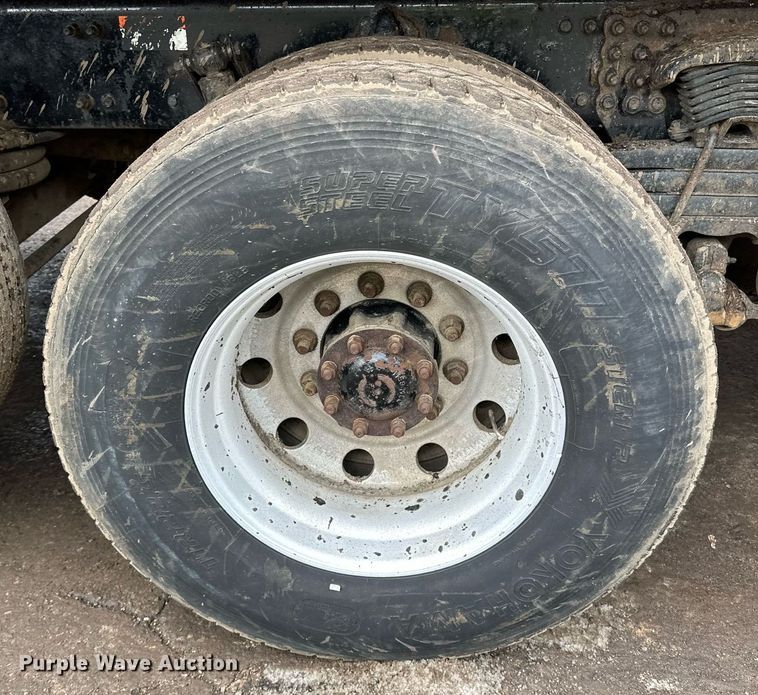 image for item DL7864 2005 Sterling LT9511 dump truck